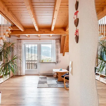 Beim Pauli تيتيسي نيوستادت